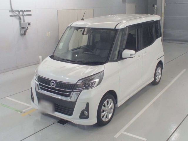 132 Nissan Dayz roox B21A 2018 г. (CAA Chubu)